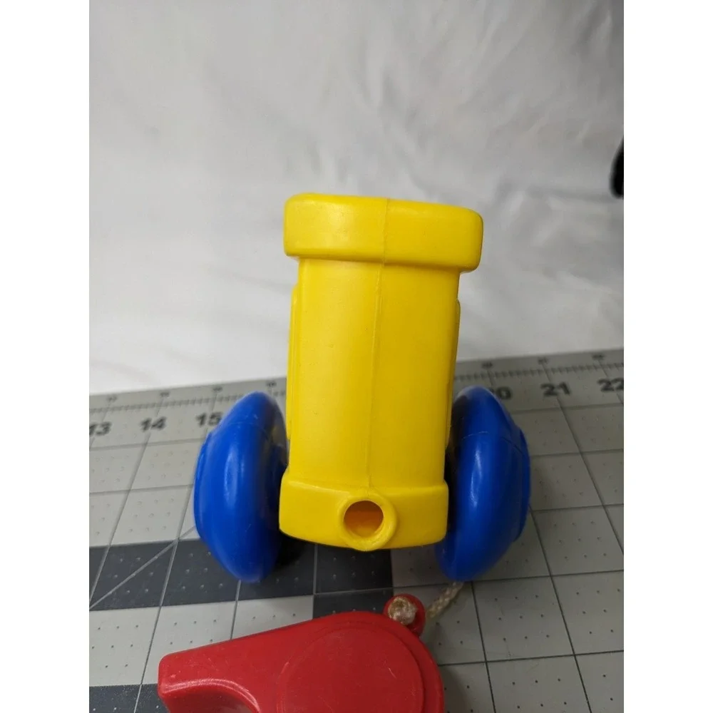 Blow‎ Mold Train Pull Toy Cars Caboose Whistle 5 Inch Tall